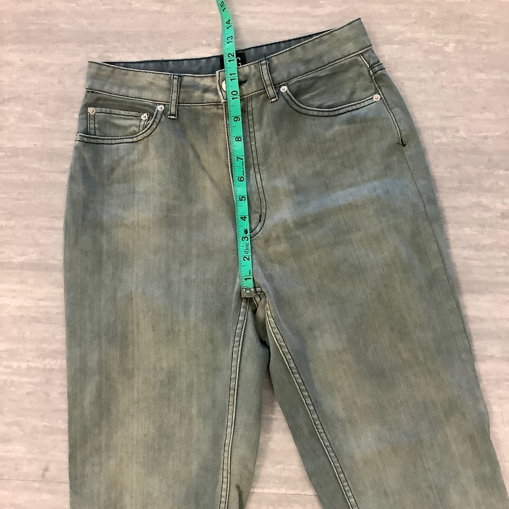 SALE! BDG High-Waisted Mom Jean Faded Denim - Picture 8 of 12